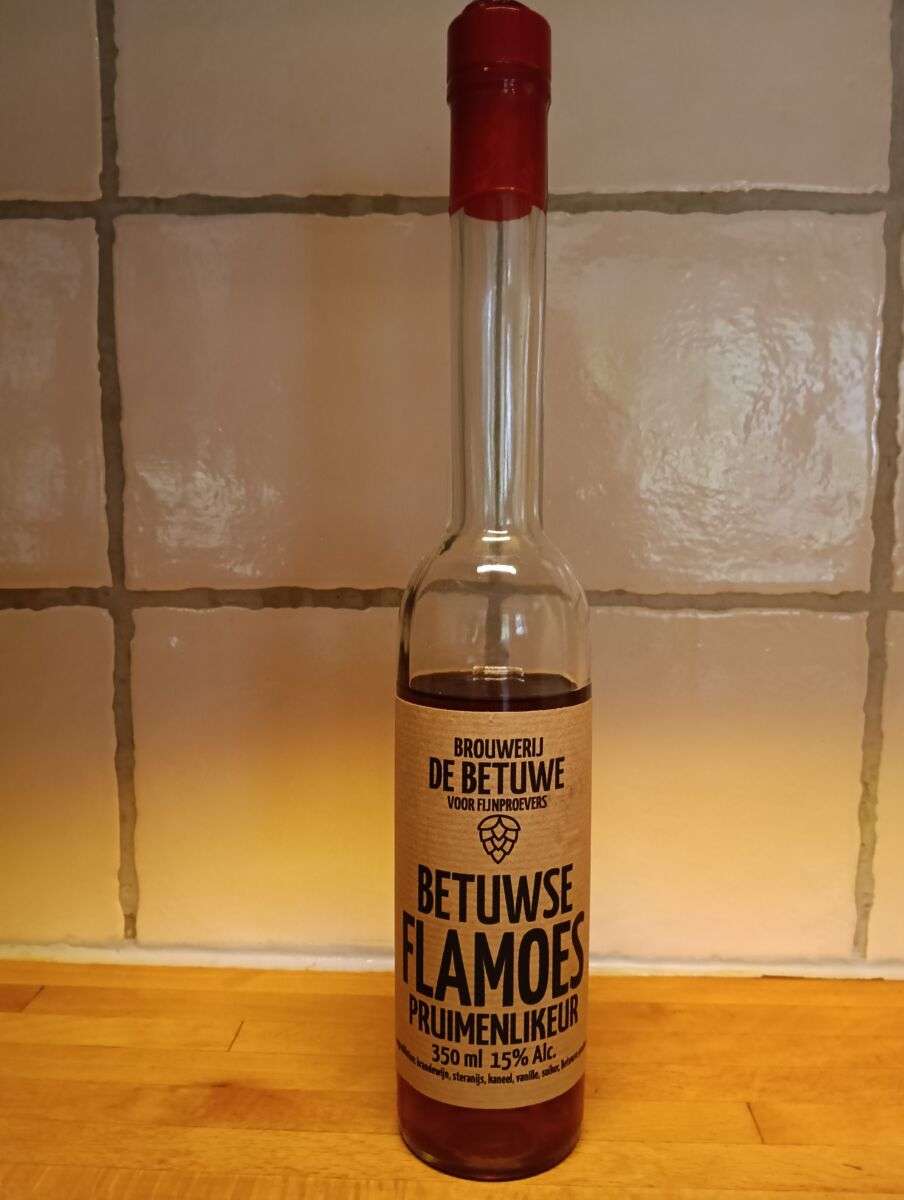 Pruimenlikeur 'Betuwse Flamoes'